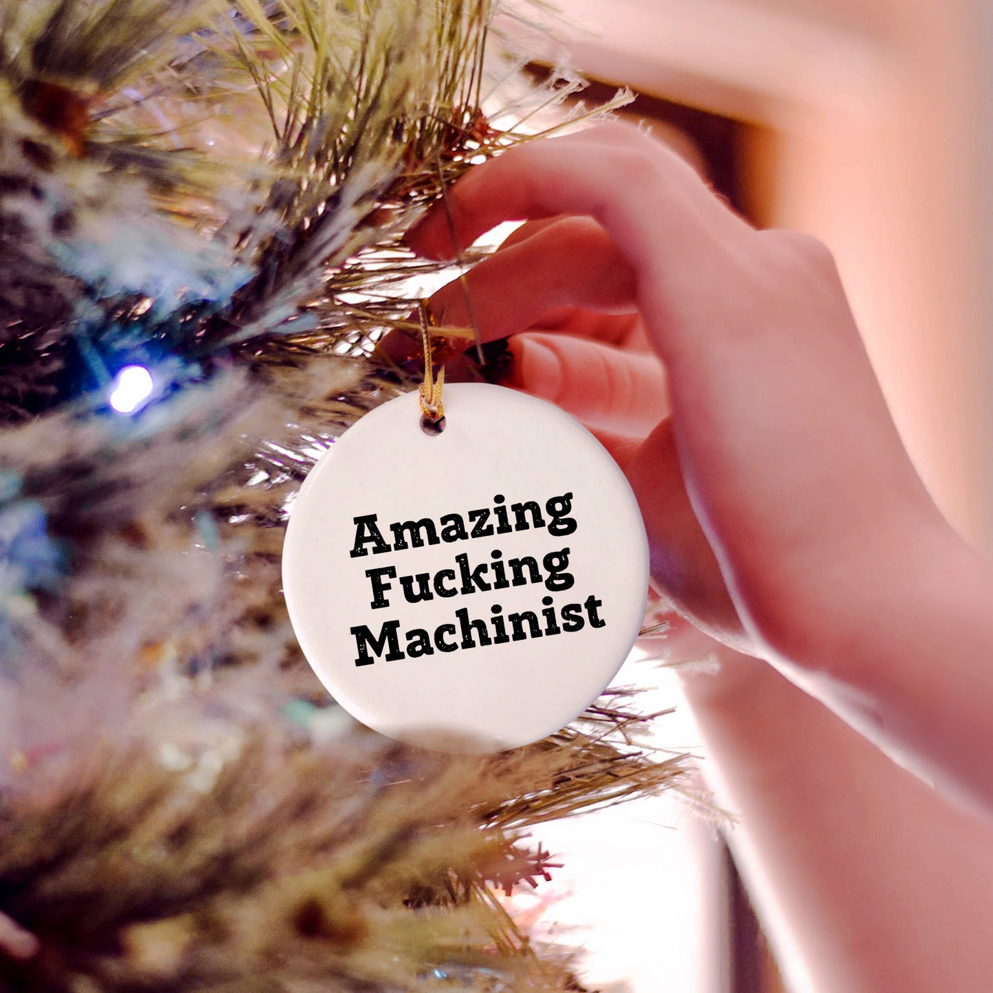 Funny Machinist Gifts from - Circle Ornament with 'Amazing F-king Machinist' Quote, Perfect for Christmas Unique Gifts for Men, Women, or Friends