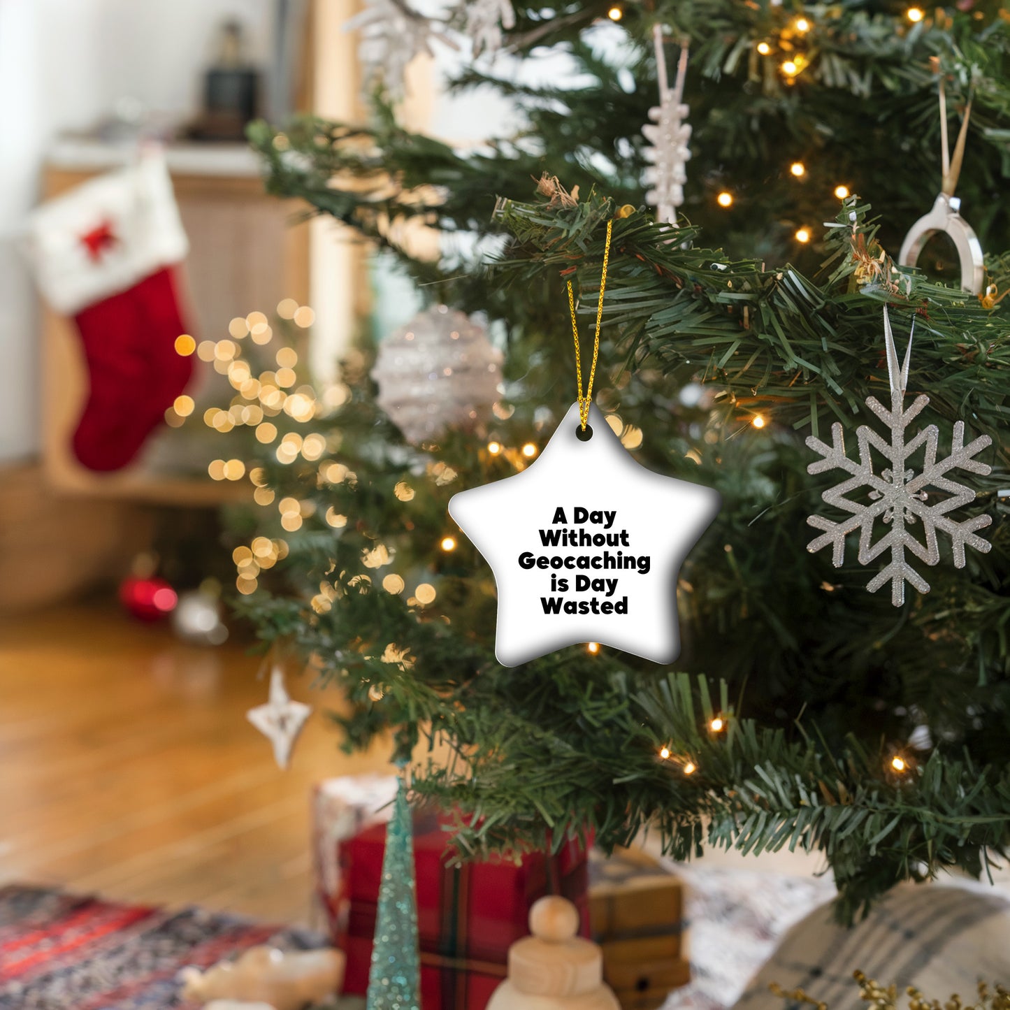 Geocaching Gifts from Men to Friends - 'A Day Without Geocaching Is Day Wasted' Star Ornament for Christmas