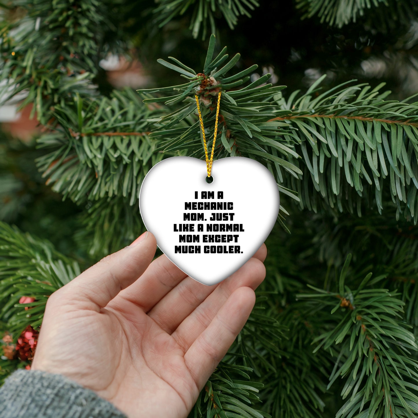 Mechanic Mom Heart Ornament Gifts from Men to Mechanic, Funny Christmas Memorable Present for Mechanic Friends