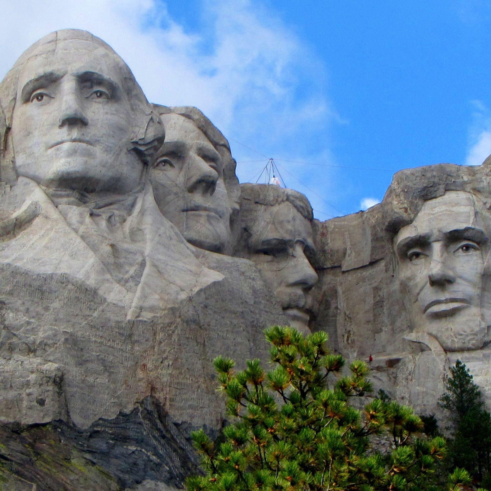 South Dakota State Gifts