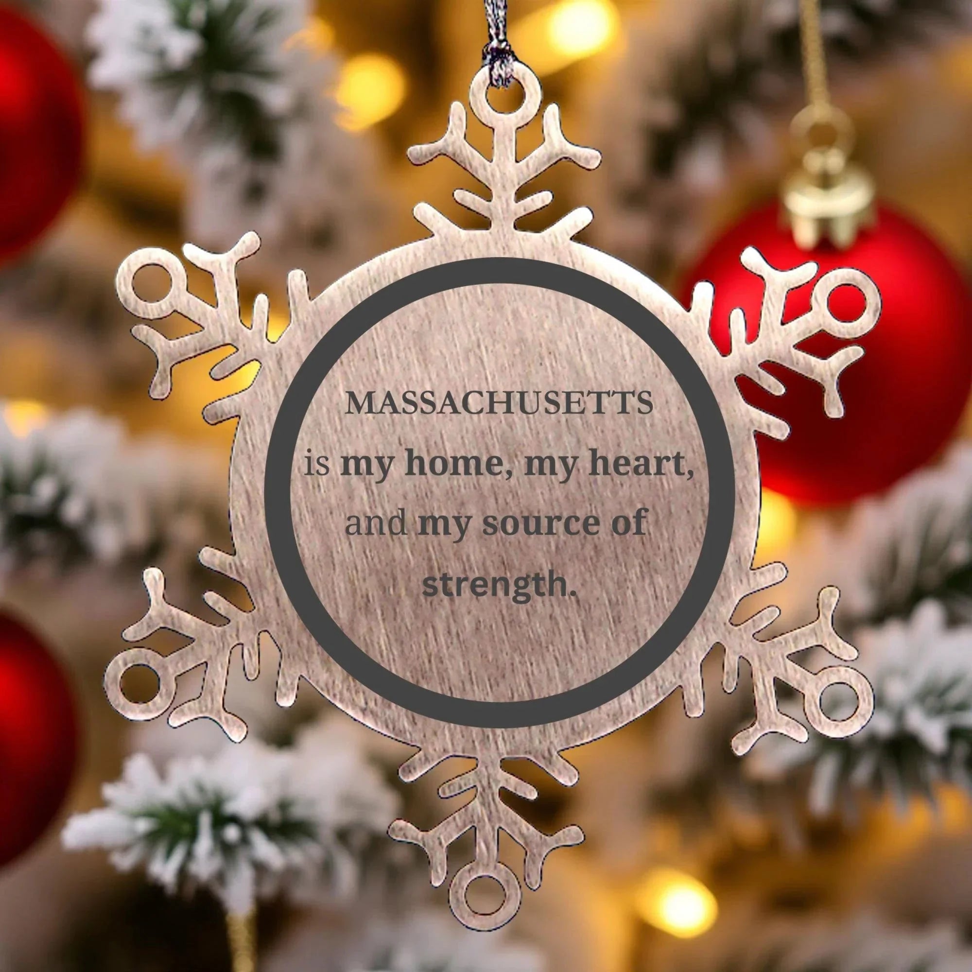 Massachusetts is my home Gifts, Lovely Massachusetts Birthday Christmas Snowflake Ornament For People from Massachusetts, Men, Women, Friends