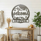 Personalized Pumpkin Metal Wall Art – Welcome Fall Sign with Family Name – Rustic Autumn Decor – Custom Front Door Pumpkin Sign – Farmhouse Fall Decor