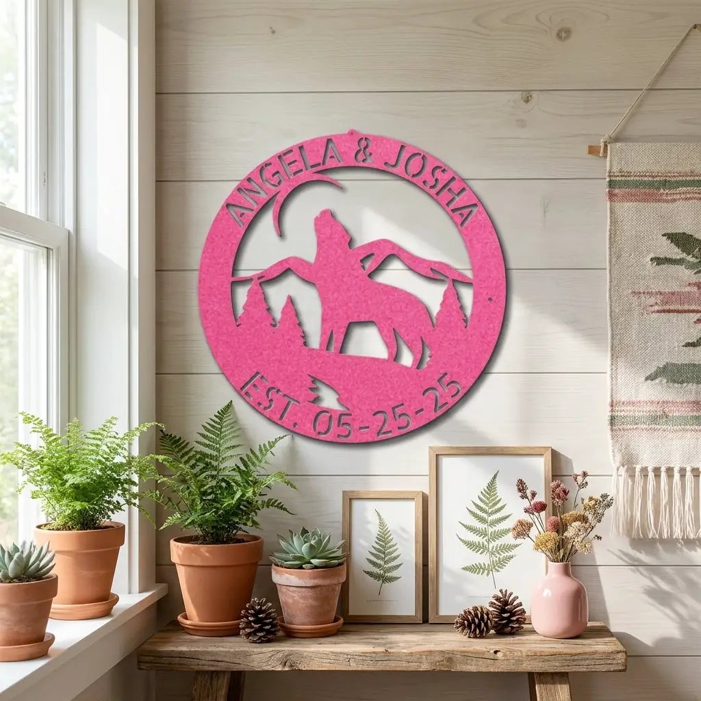 Personalized Howling Wolf Metal Wall Art Sign - Custom Name Laser Cut Decor for Home, Cabin, Lodge - Unique Rustic Wildlife Gift