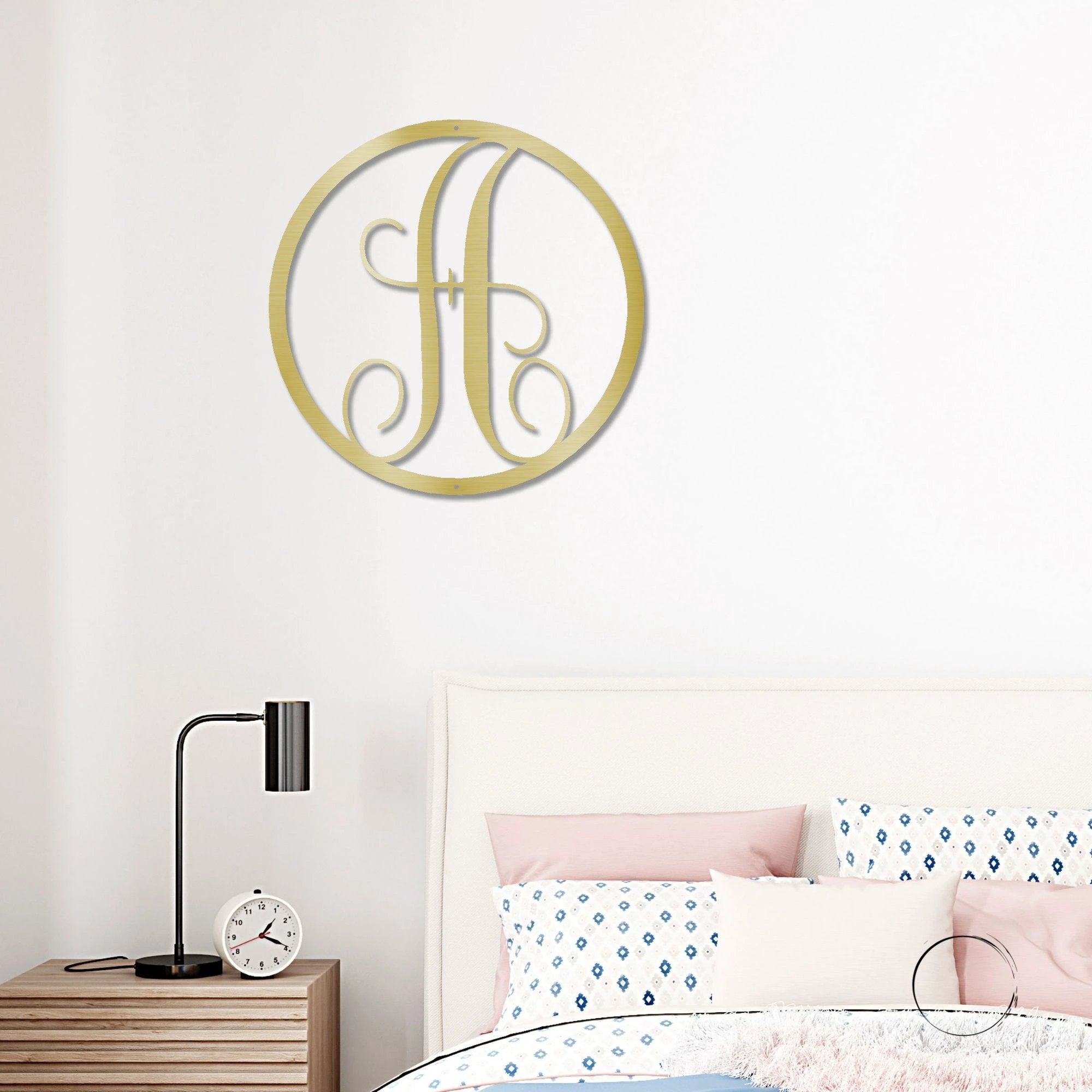 Personalized Monogram Metal Wall Art – Custom Initial Sign – Elegant Script Letter Decor – Wedding Gift – Family Name Sig