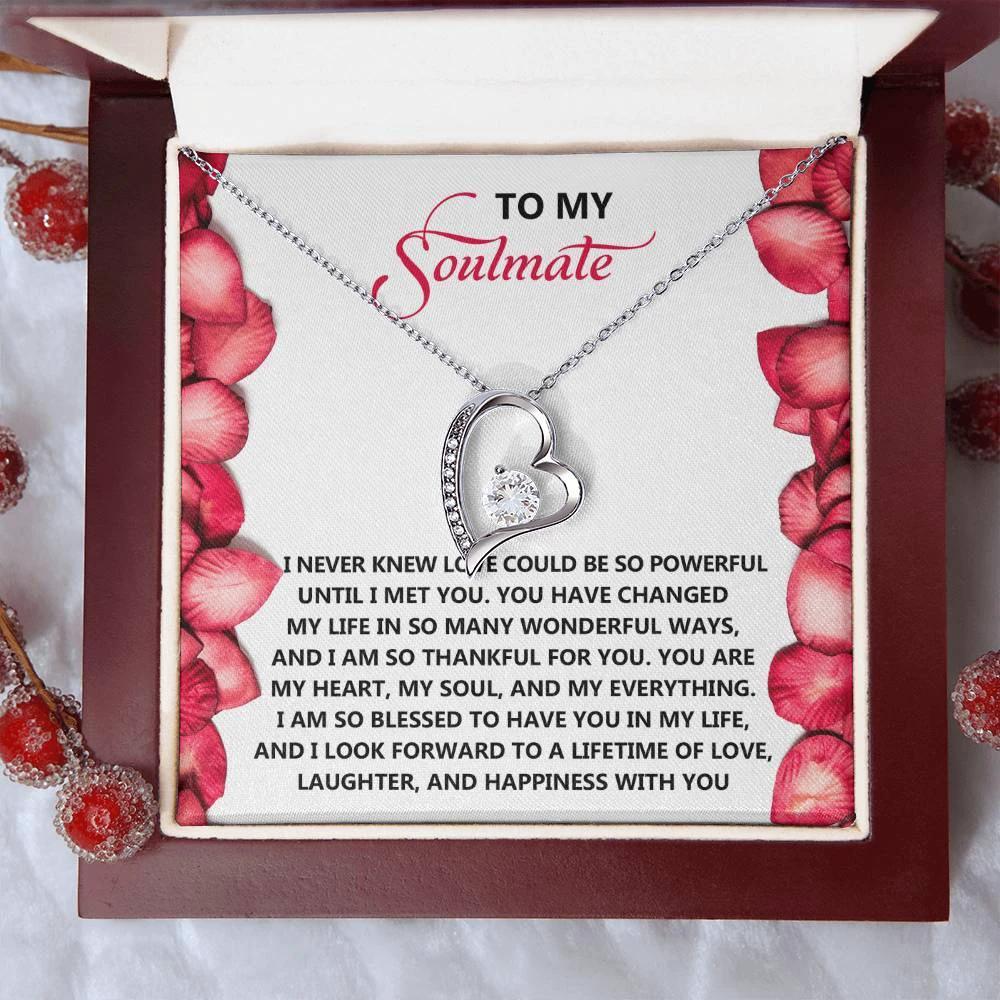 Celebrate Gratitude and Love – Romantic Necklace with Sentimental Message