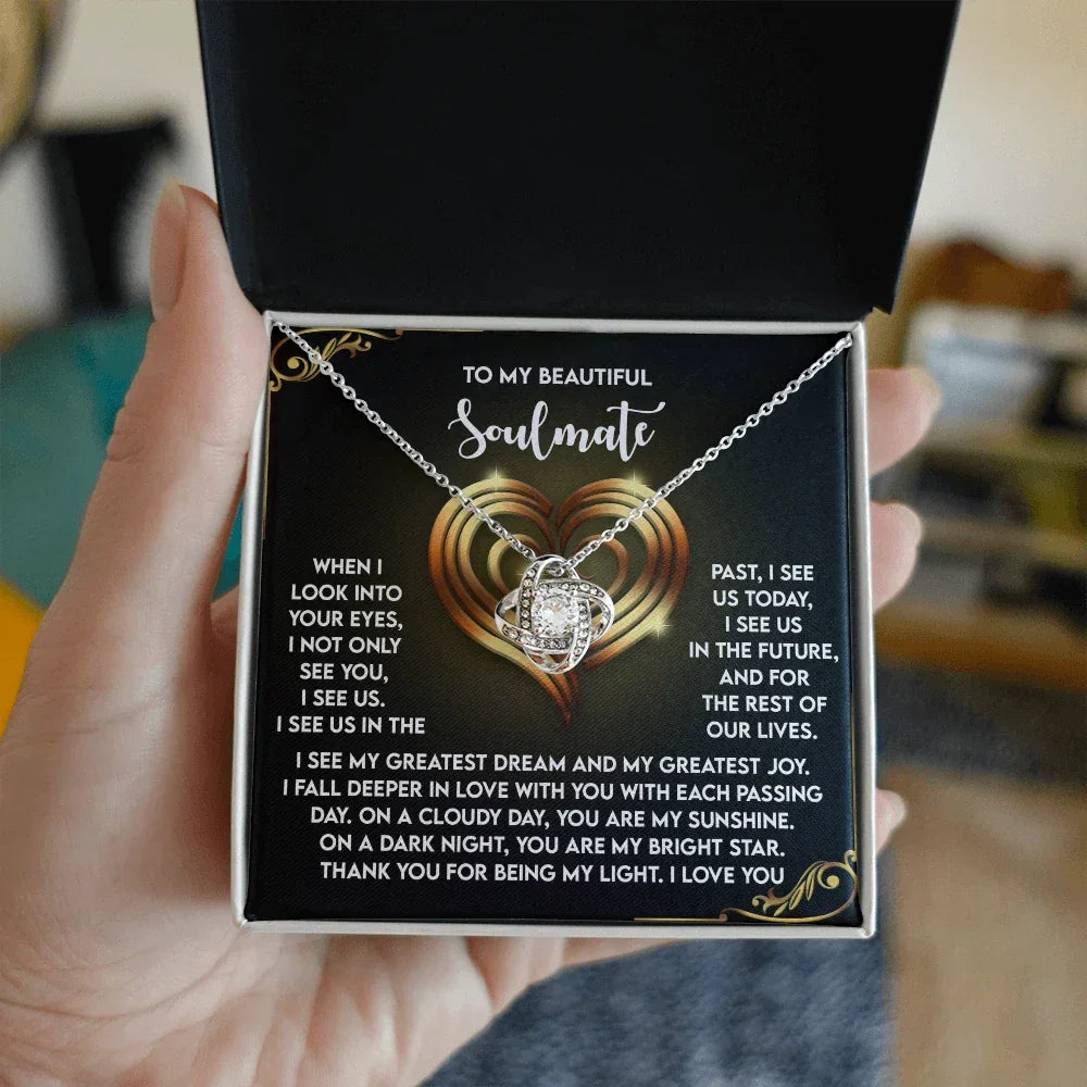 Soulmate Necklace – Celebrate Eternal Love with This Heartfelt Message and Pendant
