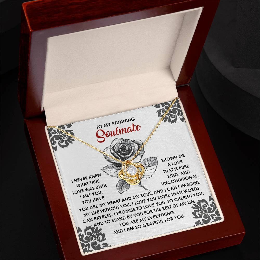 To My Stunning Soulmate Love Knot Necklace – A Romantic Gift to Cherish and Celebrate Unconditional Love