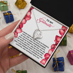 Celebrate Gratitude and Love – Romantic Necklace with Sentimental Message