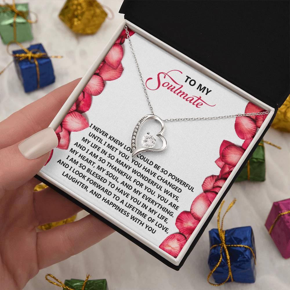 Celebrate Gratitude and Love – Romantic Necklace with Sentimental Message