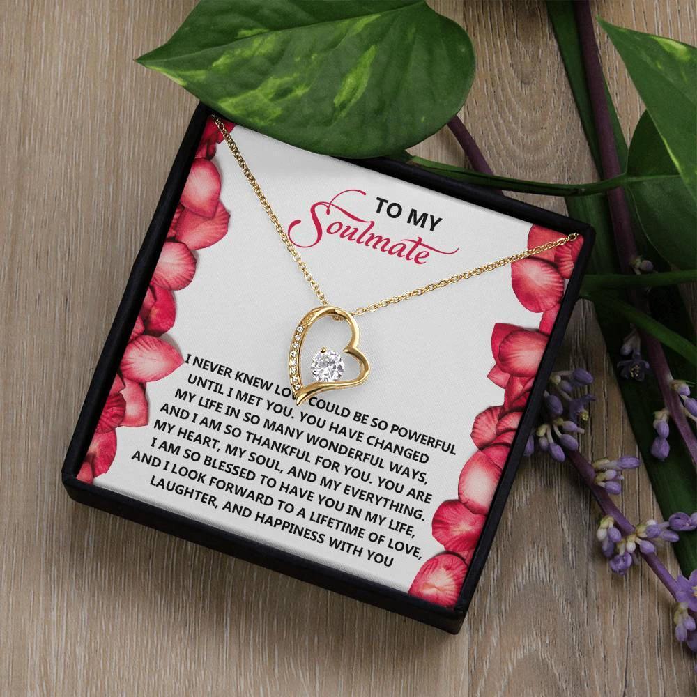 Celebrate Gratitude and Love – Romantic Necklace with Sentimental Message