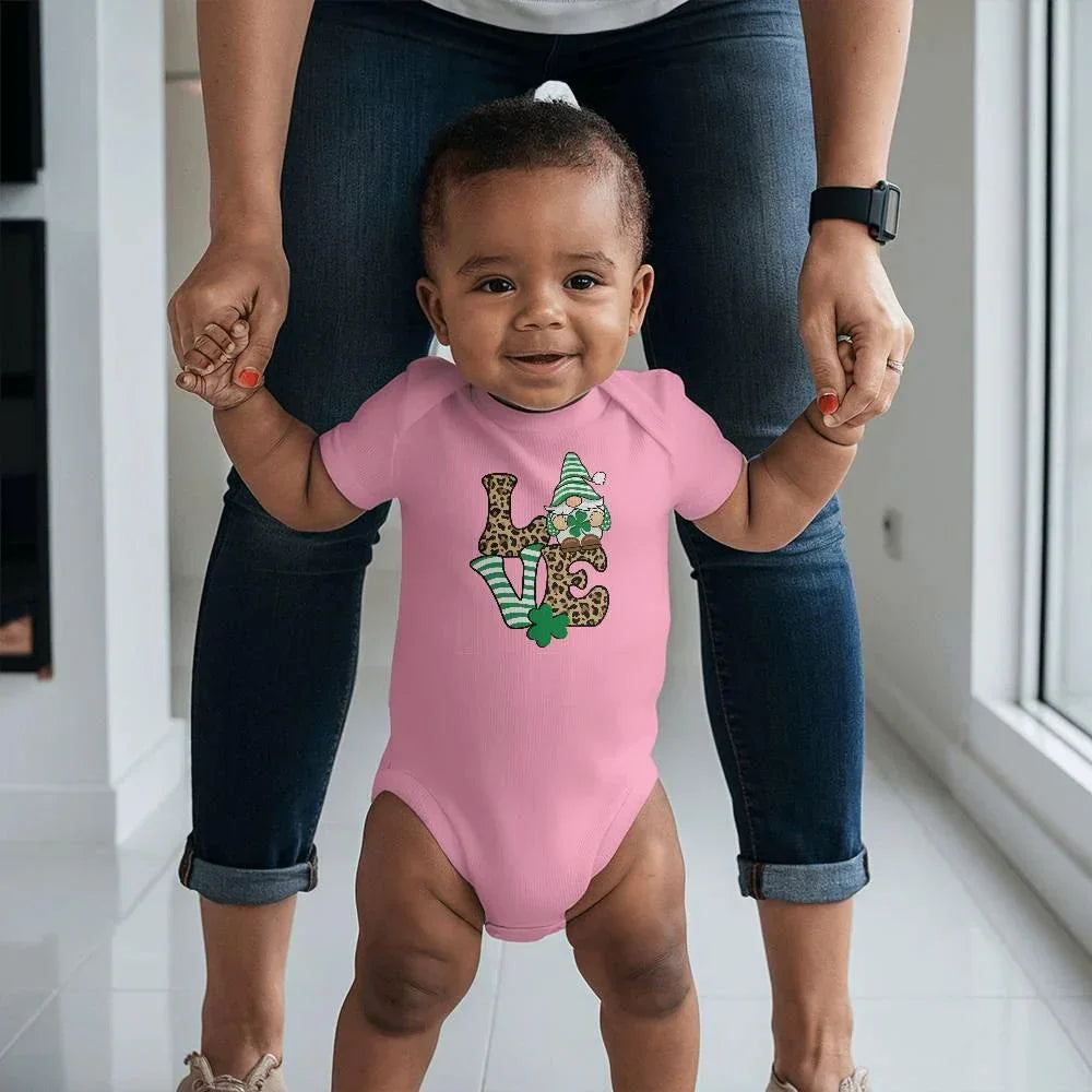 Love St. Patrick’s Day Baby Bodysuit – Cute Gnome & Shamrock Onesie – Soft Cotton Infant Romper – Leopard Print Irish Holiday Outfit & Baby Gift