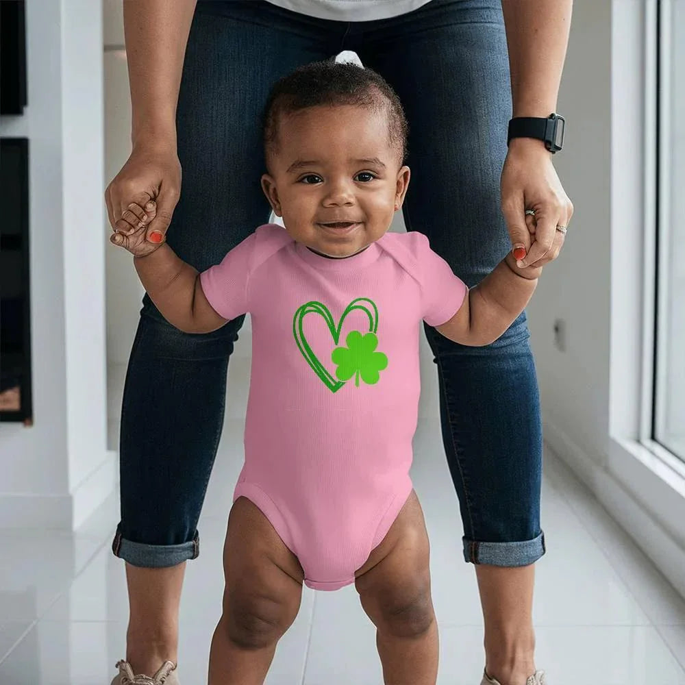 Lucky Shamrock Heart St. Patrick’s Day Baby Bodysuit – Cute Irish Onesie – Soft Cotton Infant Romper – Newborn Holiday Outfit & Baby Shower Gift