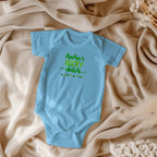 Mama’s Lucky Charm St. Patrick’s Day Baby Bodysuit – Cute Shamrock Onesie – Soft Cotton Infant Romper – Funny Irish Holiday Outfit & Baby Gift