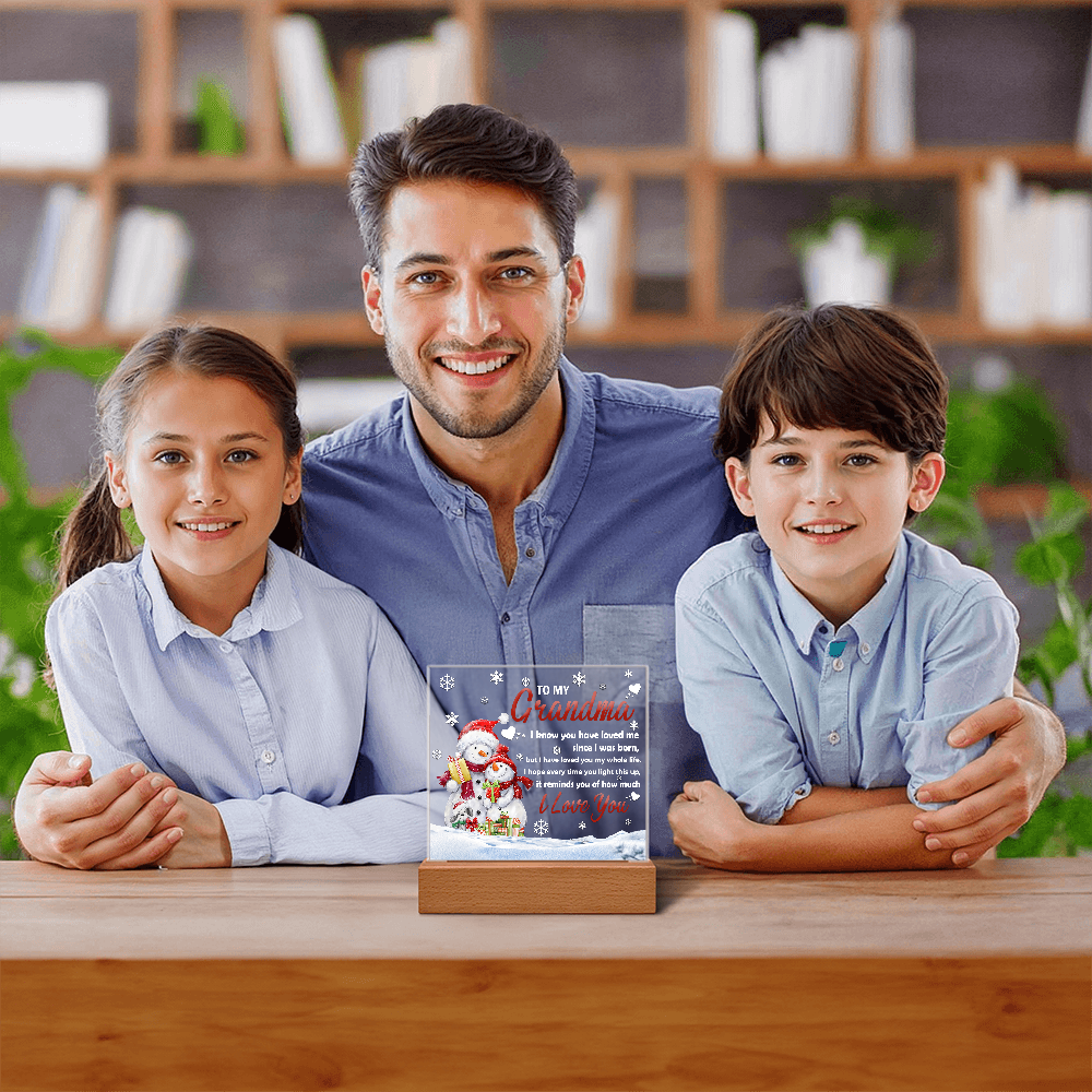 To My Grandma Acrylic Plaque – Snowman Family LED Light Gift | Heartfelt “I Love You” Christmas Keepsake for Grandmother