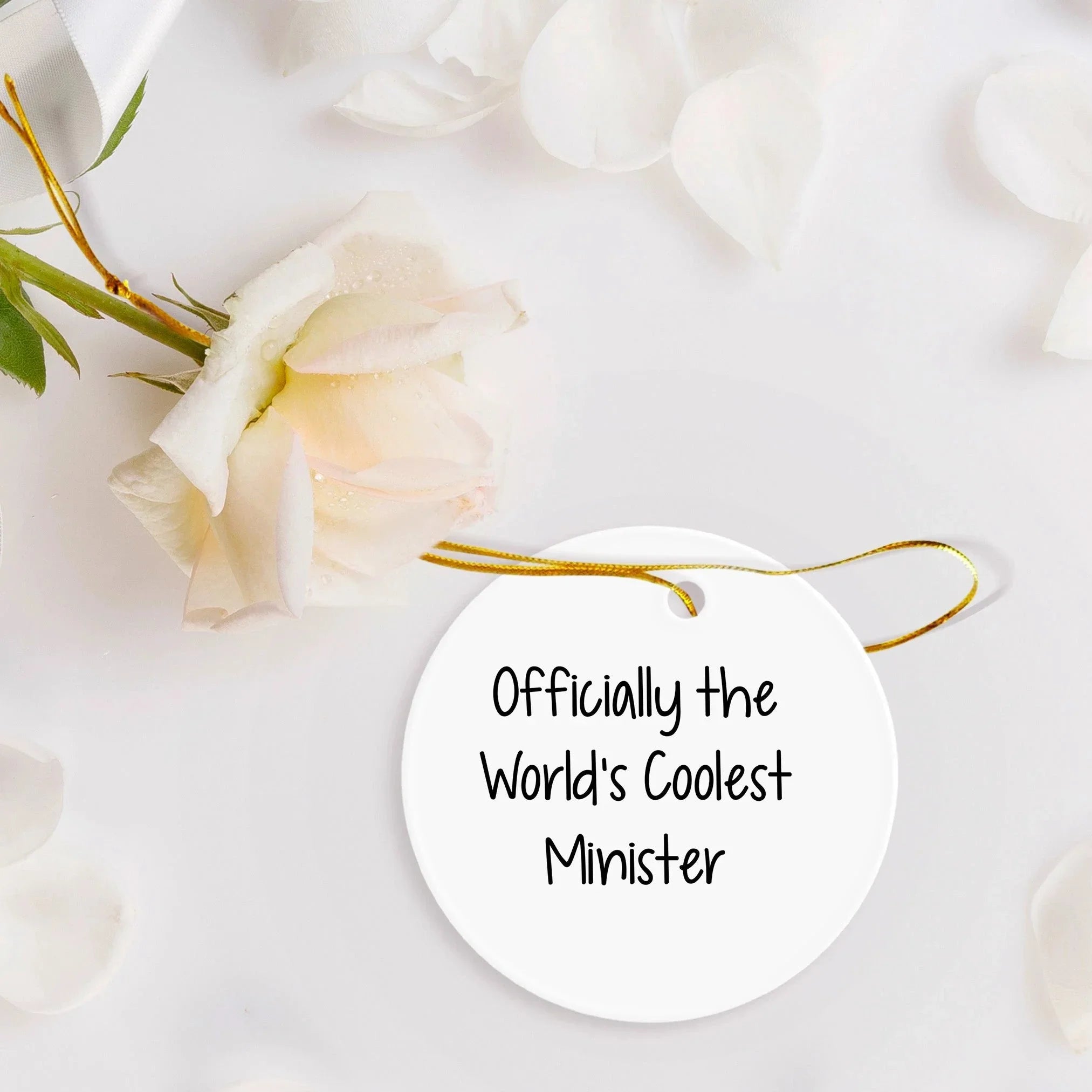 Funny Minister Gifts for Christmas, Officially The World's Coolest Minister Circle Ornament for Men Women Friends Family, Gifts from Family for Minister
