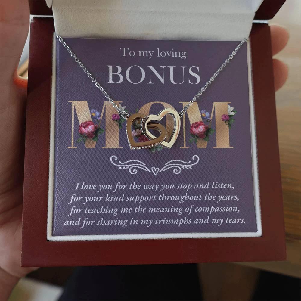 Gift for Bonus Mom Interlocking Hearts Pendant Necklace Thank You for Your Kindness Throughout the Years
