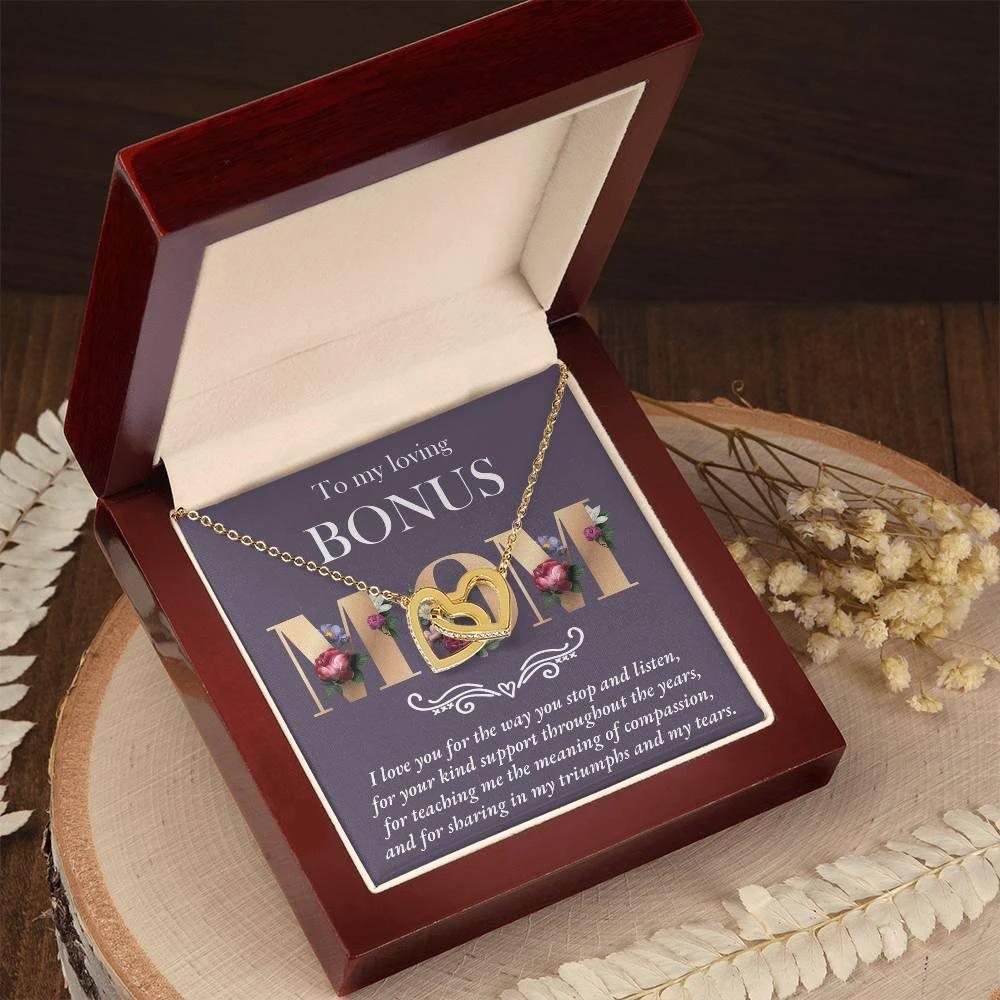 Gift for Bonus Mom Interlocking Hearts Pendant Necklace Thank You for Your Kindness Throughout the Years