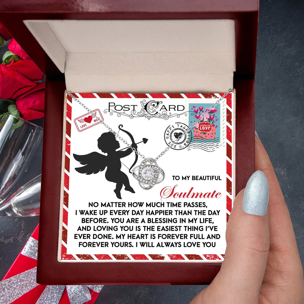 To My Beautiful Soulmate Love Knot Necklace – A Heartwarming Valentine’s Day Gift to Express Eternal Love