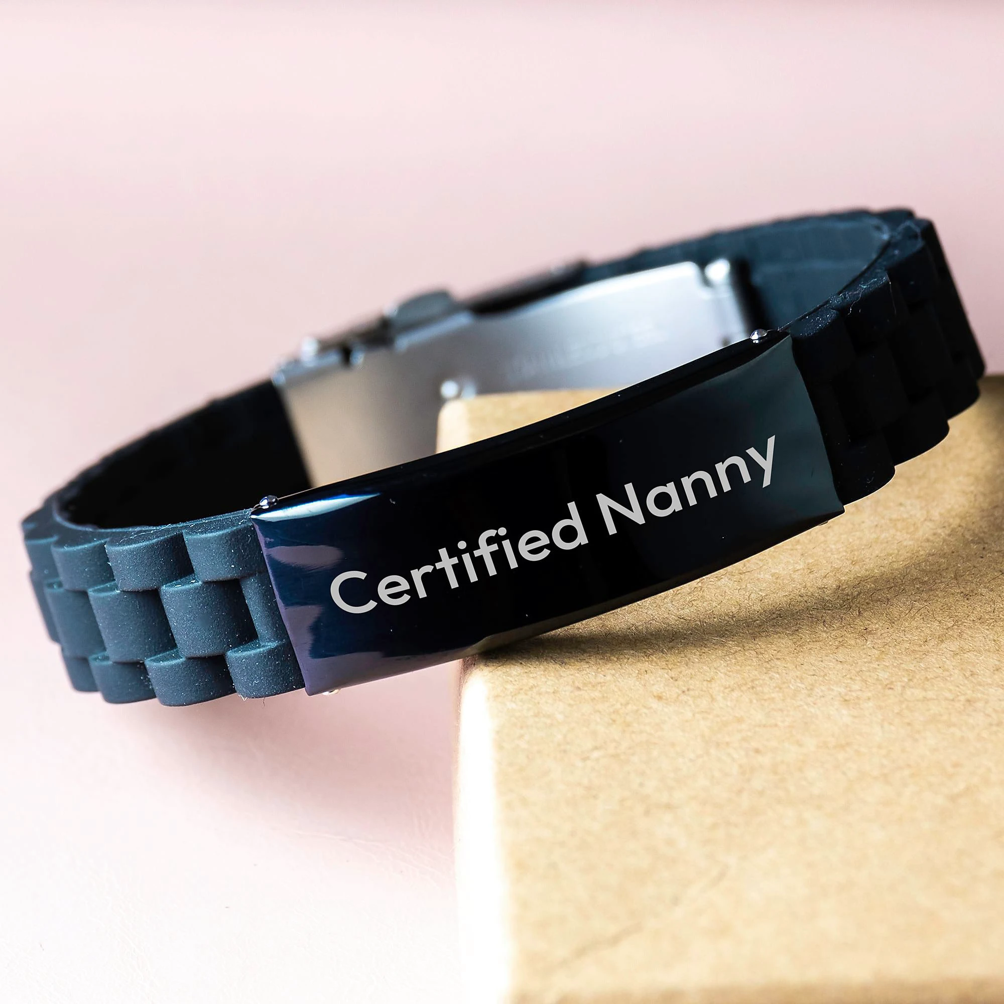 Funny Nanny Gifts from Family to Nanny, Nanny Valentine's Unique Gifts, Glide lock Clasp Bracelet for Nanny with Funny Quote
