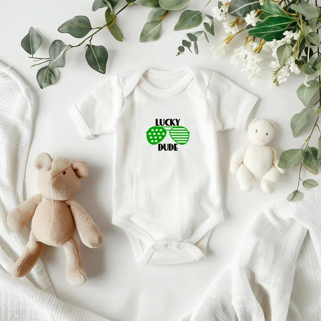 Lucky Dude St. Patrick’s Day Baby Bodysuit – Cool Shamrock Sunglasses Onesie – Soft Cotton Infant Romper – Funny Irish Holiday Outfit & Baby Gift