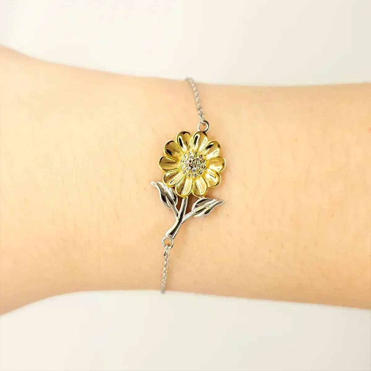 Daughter Sunflower Bracelet – 925 Sterling Silver with 18K Gold-Plated Petals – Adjustable Chain, Elegant Jewelry Gift – Includes Heartfelt Message Card