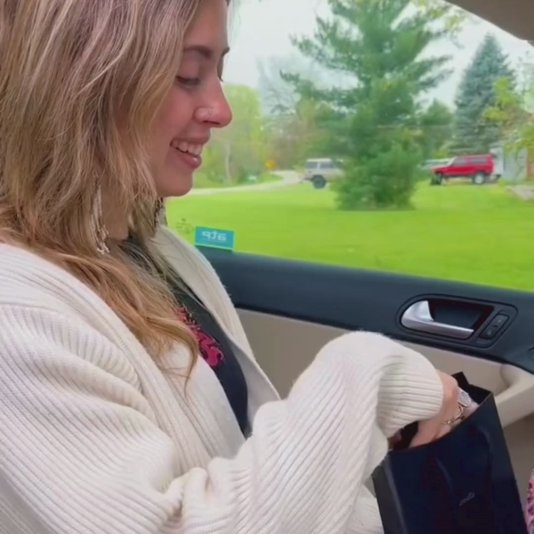 To My Granddaughter – Love Knot Necklace| “I Love You in Every Moment of My Life” Sentimental Message Card | Grandparent Gift