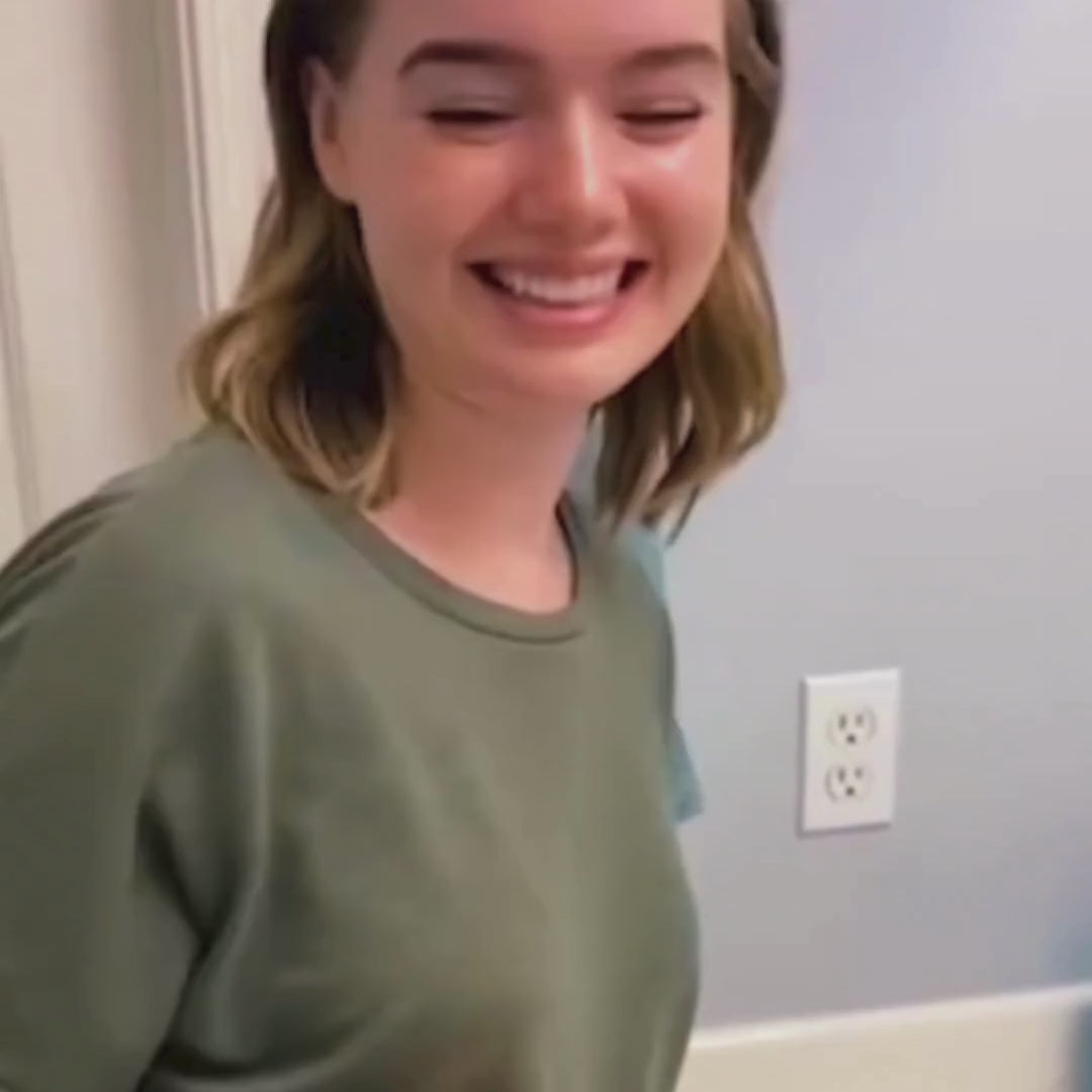 To My Granddaughter – Love Knot Necklace Gift | “Always Believe in Yourself” Encouragement Message Card | Grandparent Gift for Birthday, Graduation & Christmas