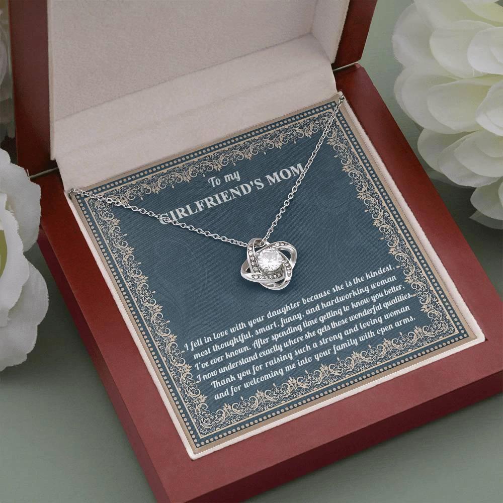 To My Girlfriend's Mother Thank You for Raising a Wonderful Woman Love Knot Pendant Necklace
