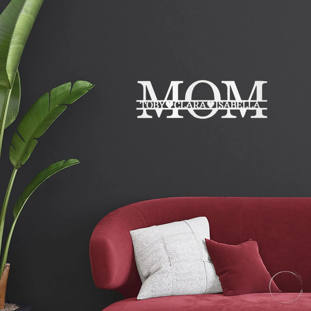 Personalized Mom Metal Wall Art – Custom Kids Names Sign with Heart Separators – Family Name Steel Décor – Mother’s Day Gift