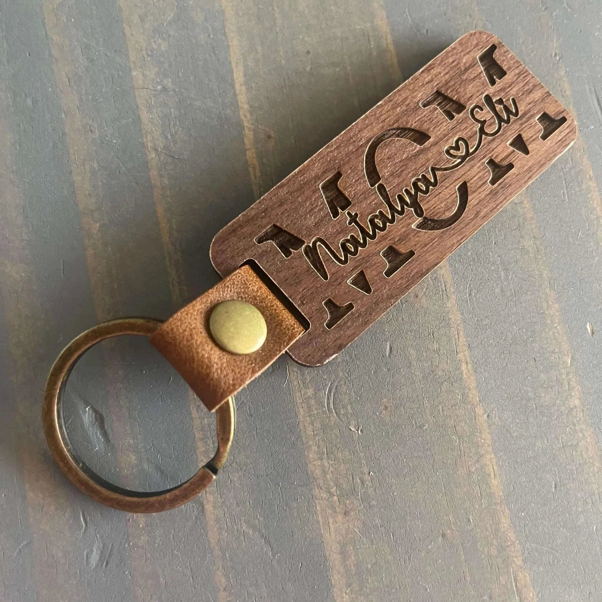 For Mom - Premium Walnut Keychain
